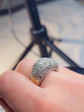 Silver Crystal Pavé Dome Ring - Sparkling Women's Fashion Ring sterling silver